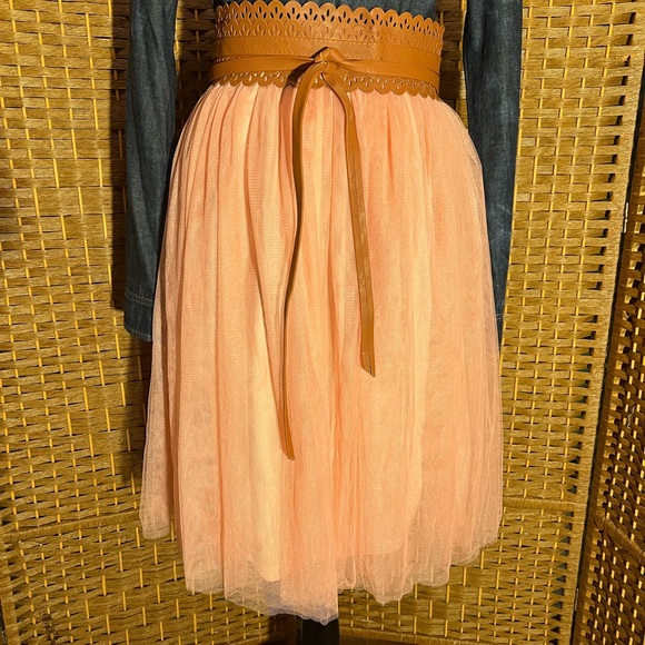Skirt - Picture 2 of 6
